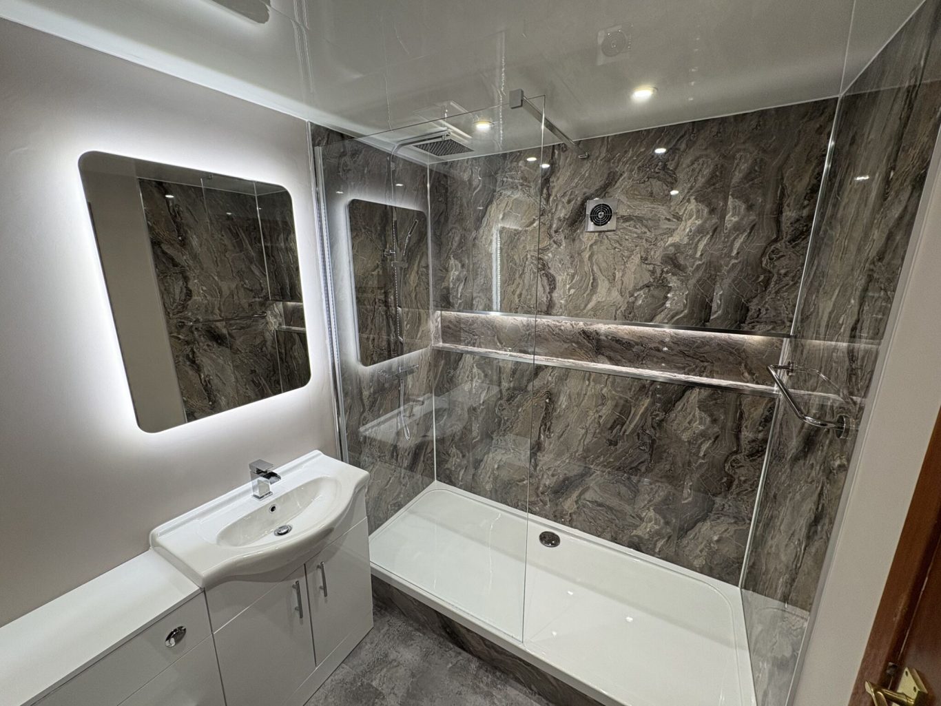 Shawlands Basement Basement bathroom installation in Glasgow by BSM Contracts